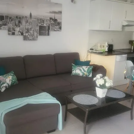 Sol & Arena Apartment *